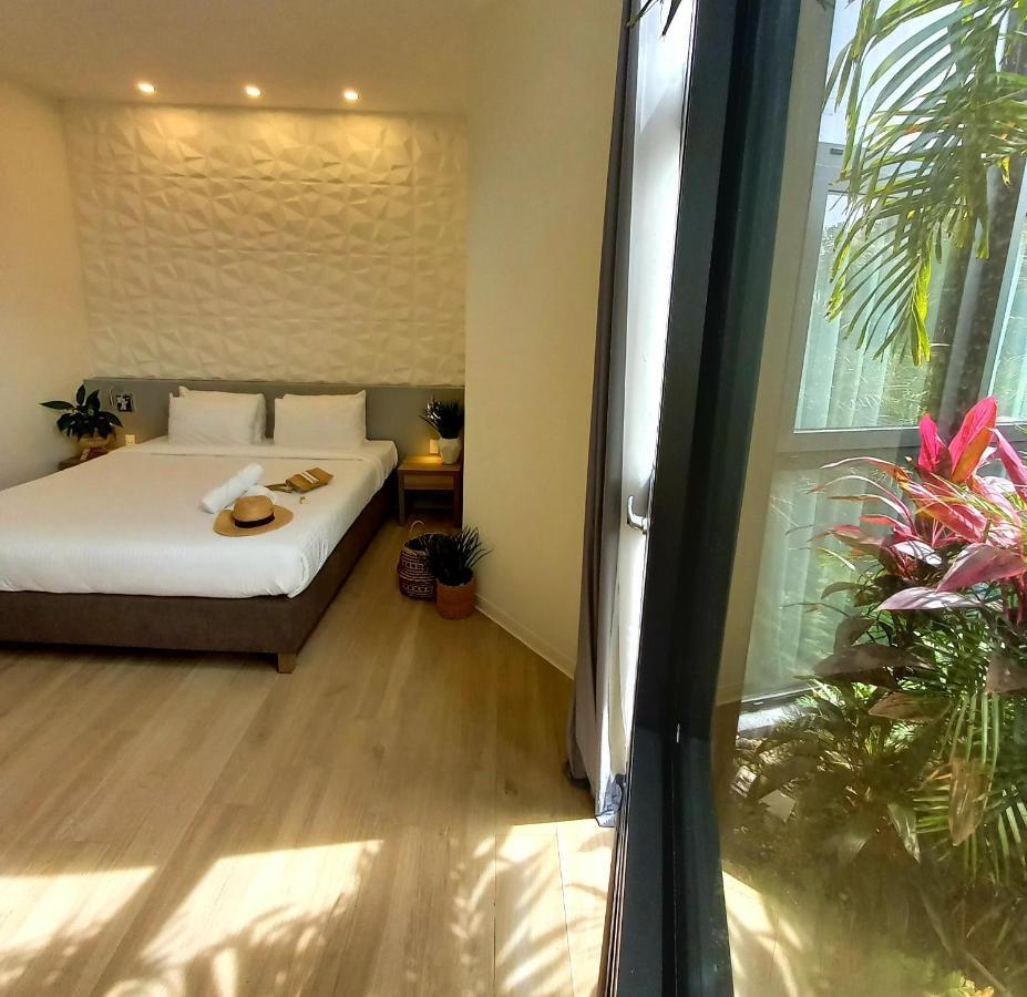 Adonis Cupecoy Hotel Simpson Bay Ngoại thất bức ảnh
