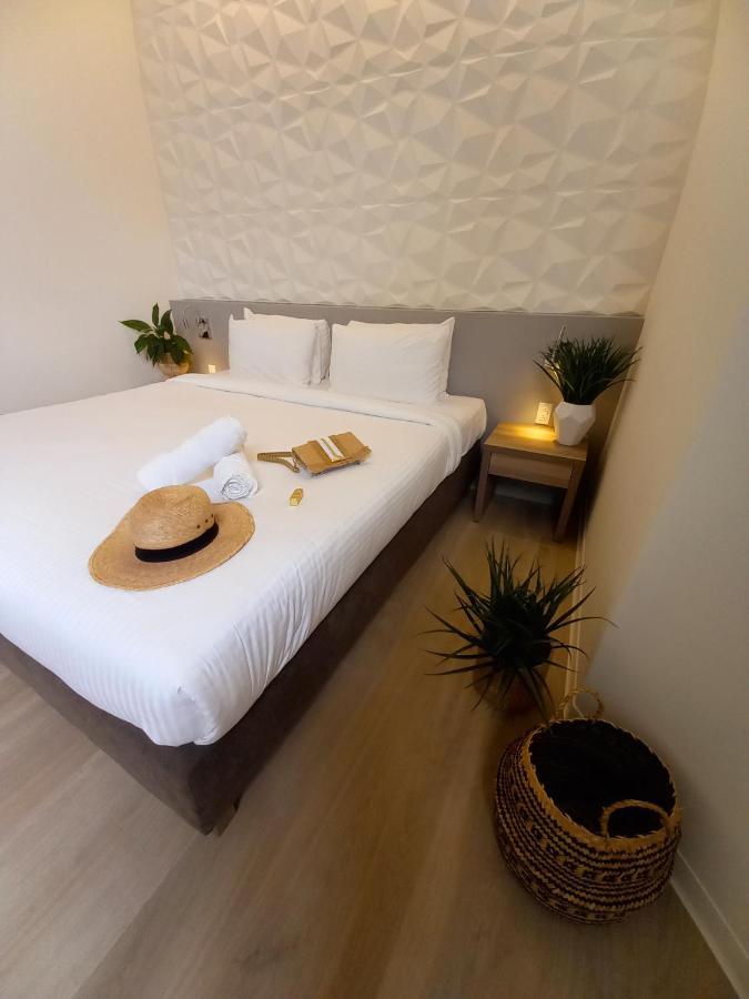 Adonis Cupecoy Hotel Simpson Bay Ngoại thất bức ảnh