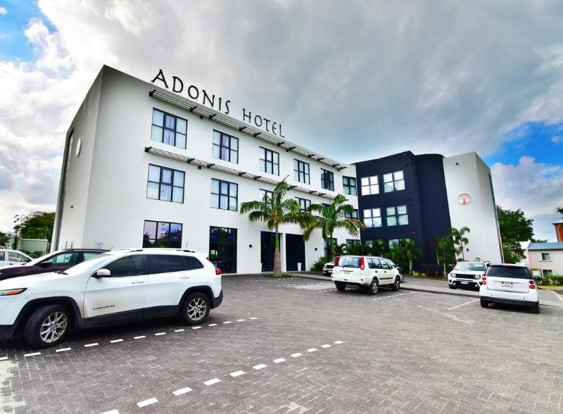Adonis Cupecoy Hotel Simpson Bay Ngoại thất bức ảnh